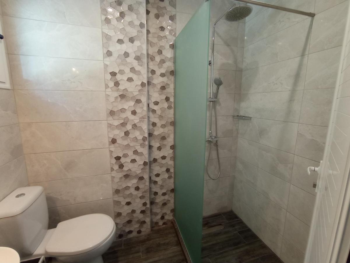 Fengeros Village شاطئ ميغالي أموس المظهر الخارجي الصورة